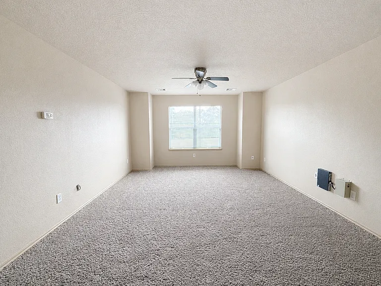 11922 Harristown Dr — Photo 29