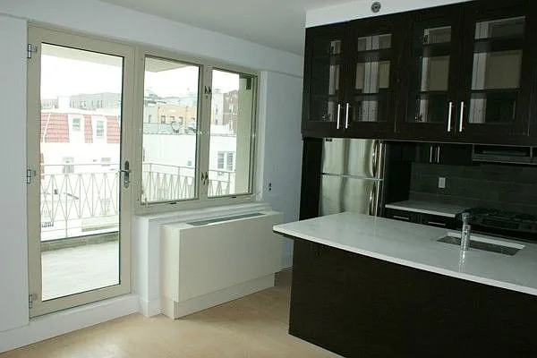 Rented by Compass | media 83