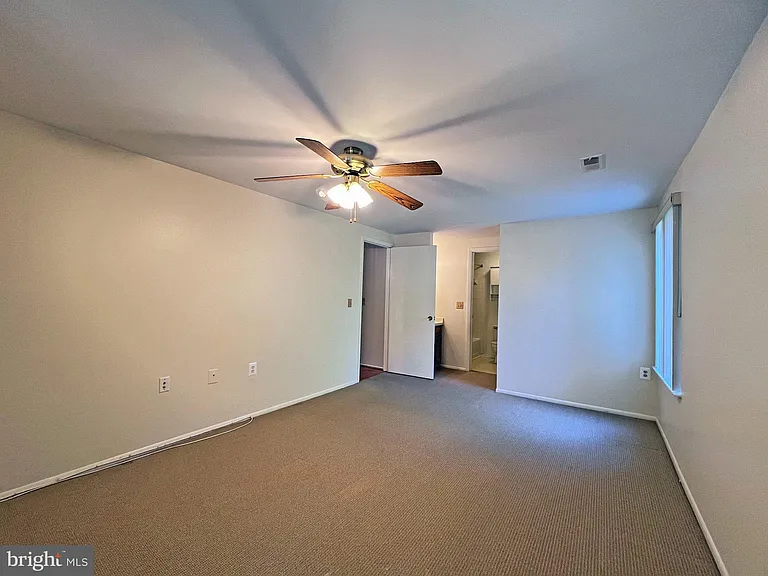 18140 Chalet Dr #204 — Photo 18