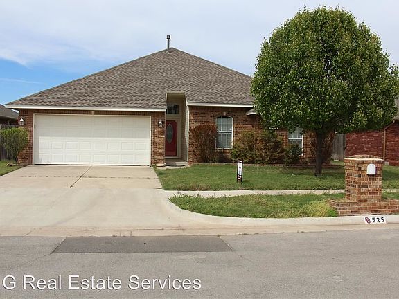2nd image of 525 SW 159th Ter