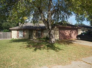 13922 Country Manor Dr, Sugar Land, TX 77498