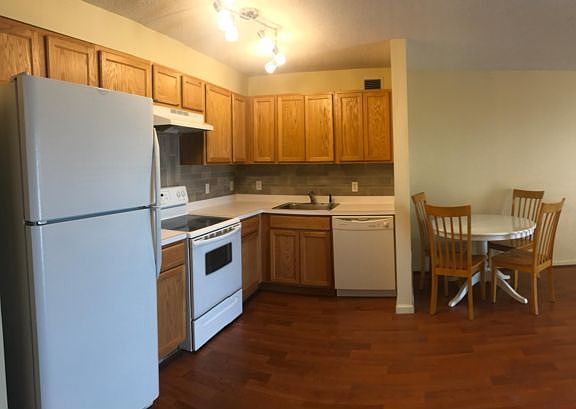 4th image of 260 Beach 81st St #3