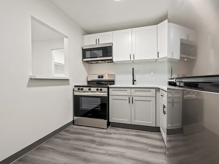 18 Signor St #10 — Photo 2