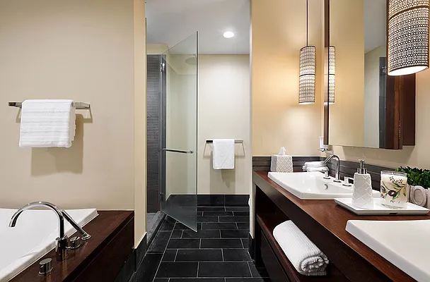 Rented by Compass | media 24