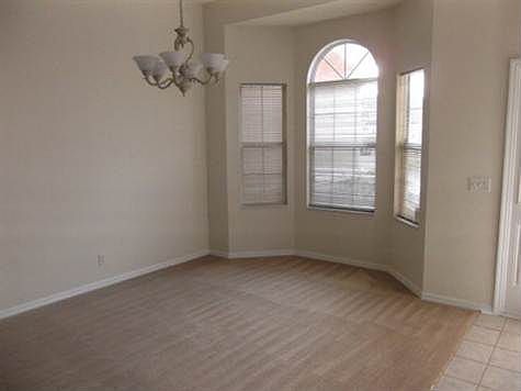 5th image of 10 Woodward Ln