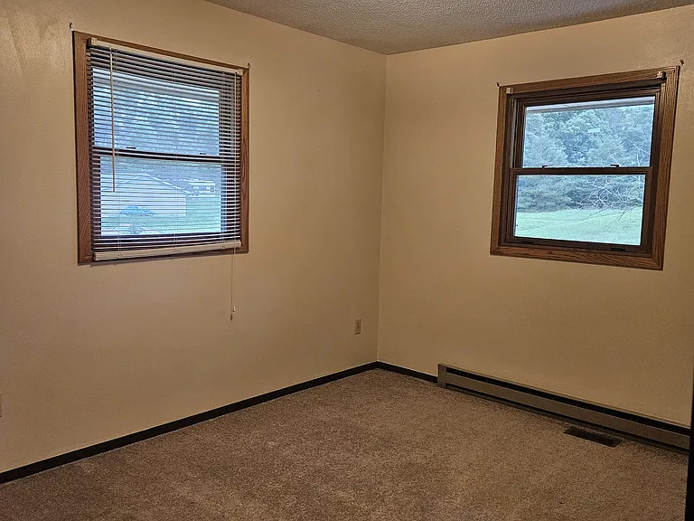 2 windows in bedroom #1