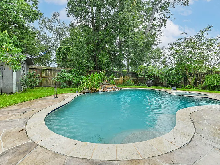 20319 Umber Oak Ct — Photo 44