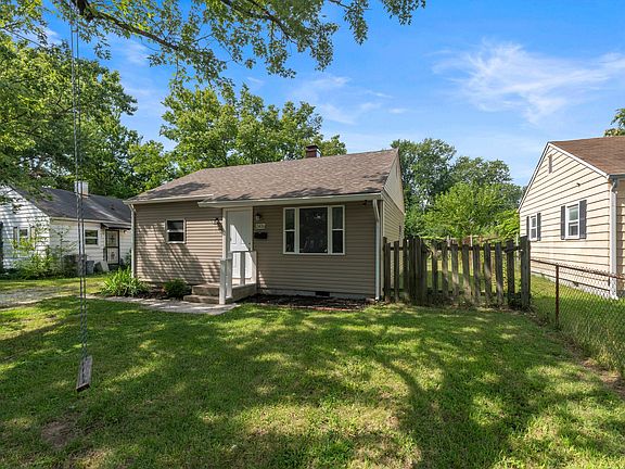 3rd image of 2406 N Centennial St