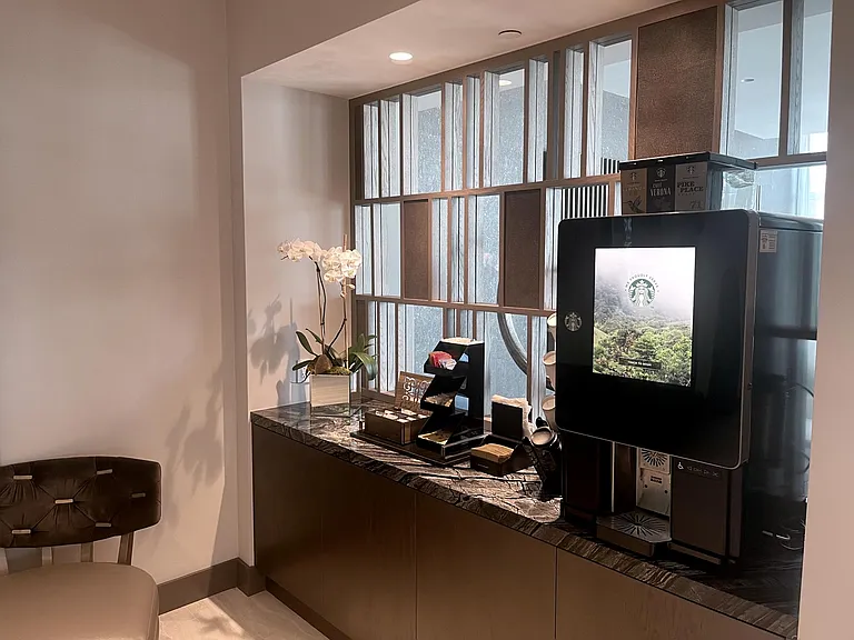 100 S Pointe Dr #111 — Photo 113