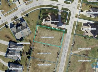 848 Pine Valley Dr, Bowling Green, OH