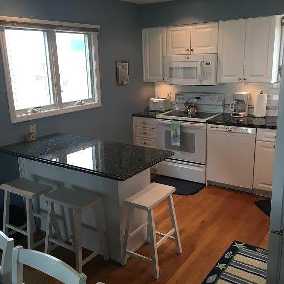 1904 Oceanfront #1 — Photo 4