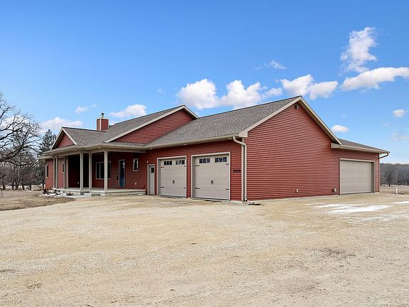 3rd image of 1009 Bremer Rd