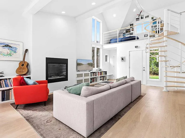 43 Beach Ave — Photo 7