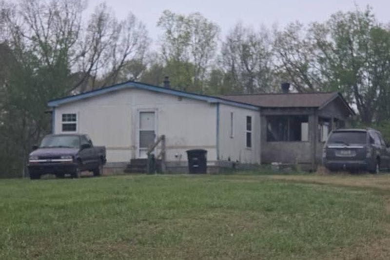 1st image of 841 Duck Thurmond Rd