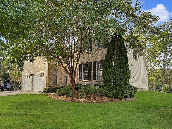 3rd image of 9617 Heathermill Ln