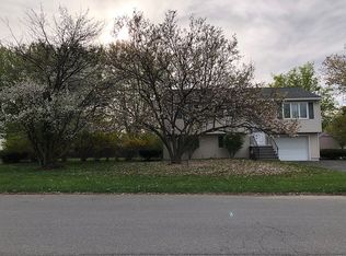 16 Walnut St, Albany, NY 12205