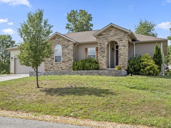 277 Royale Estates Road, Kimberling City, MO 65686