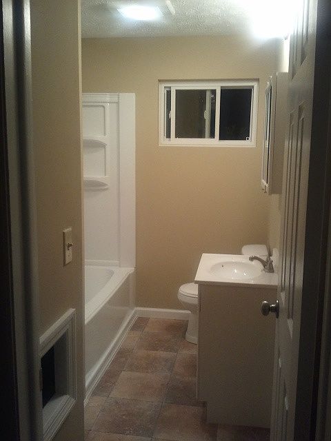 2nd image of 2918 Armen Ave