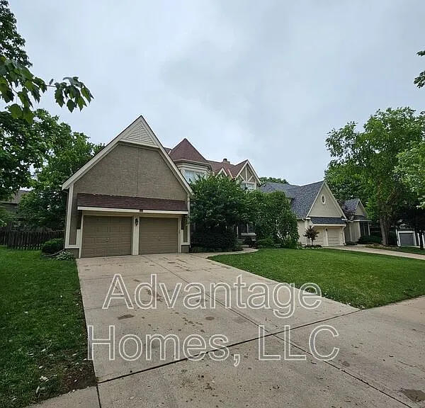 14117 Parkhill Ln — Photo 60