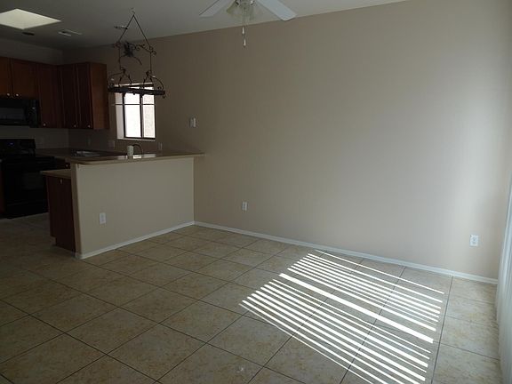 4th image of 1124 W Calle Fuente De Carino