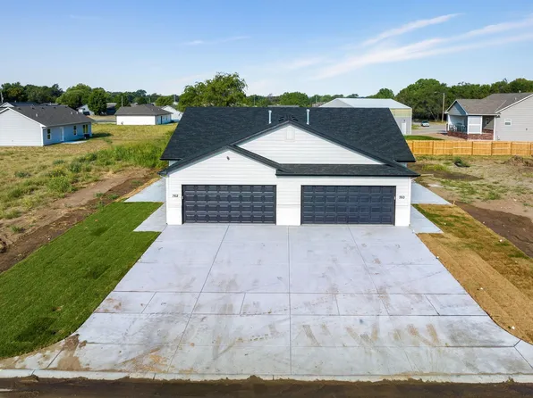 760-762 W 50th St S, Wichita, KS 67217