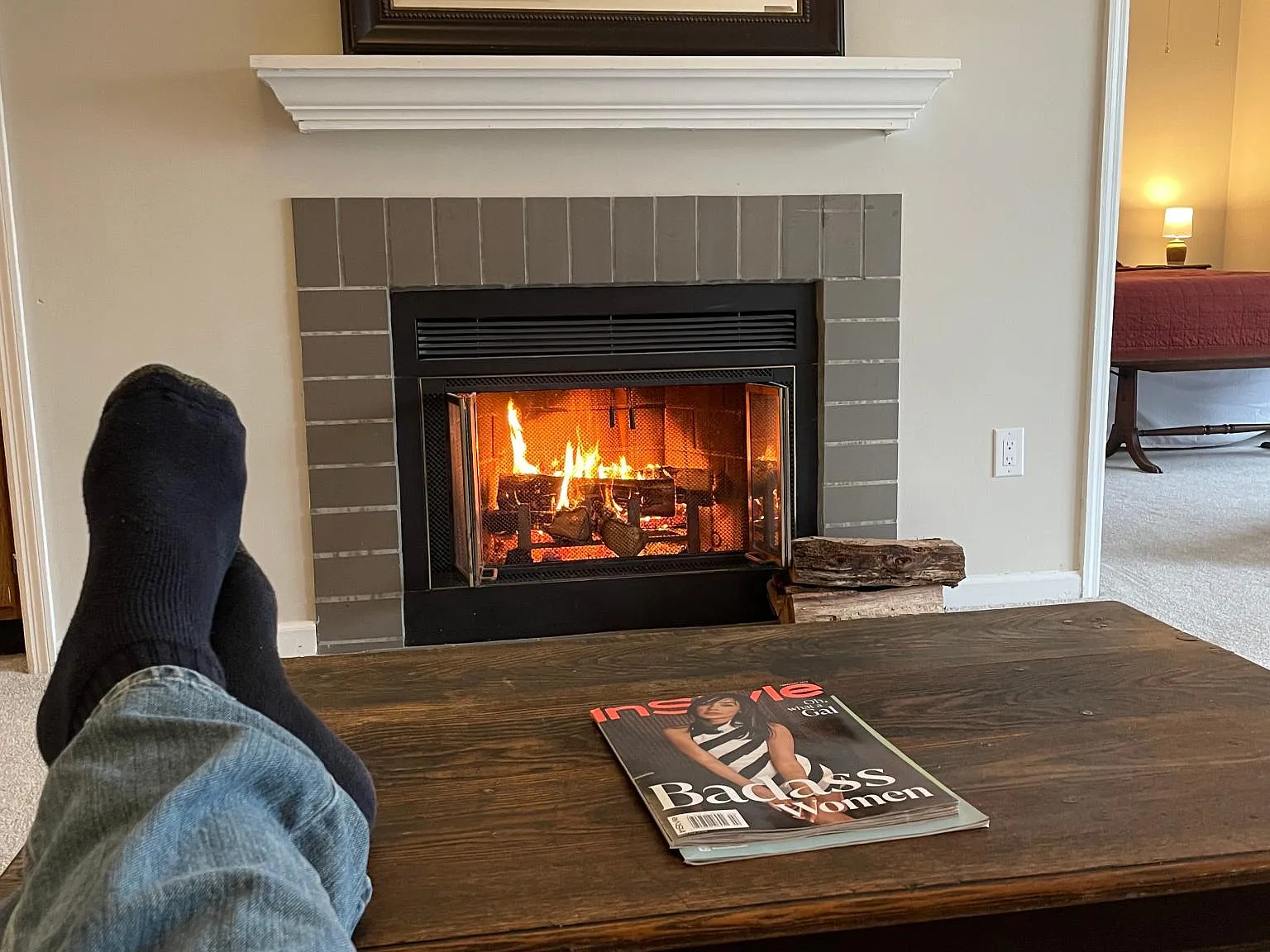 333 Edgewater Ln — Photo 1