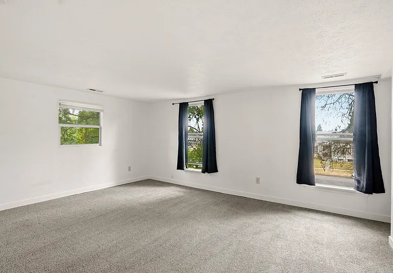 314 E Ermina Ave — Photo 18