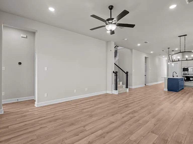 210 Ginger St — Photo 22