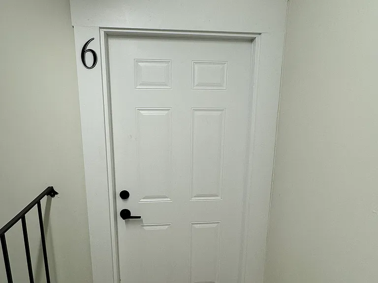 900 Mill St #6 — Photo 9