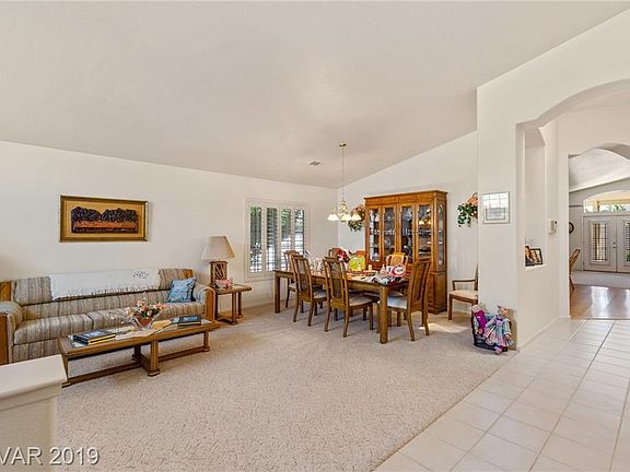 3rd image of 1865 Parma Ave