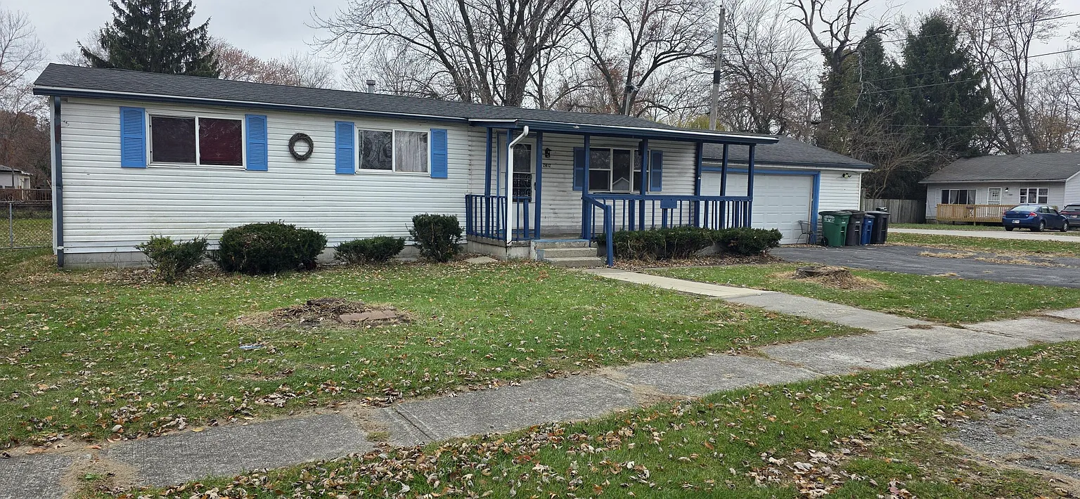 2412 Howard St photo 1
