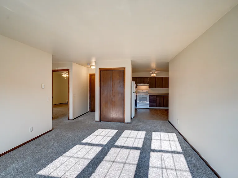 304 King St #6 — Photo 18