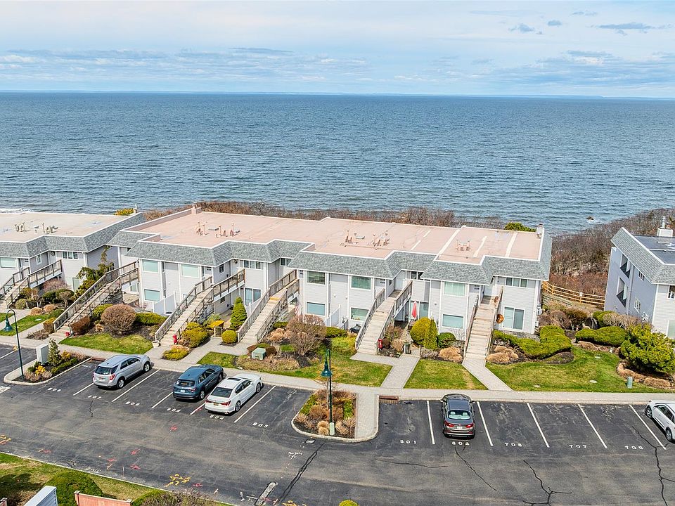 1st image of 801 Bluffs Dr N
