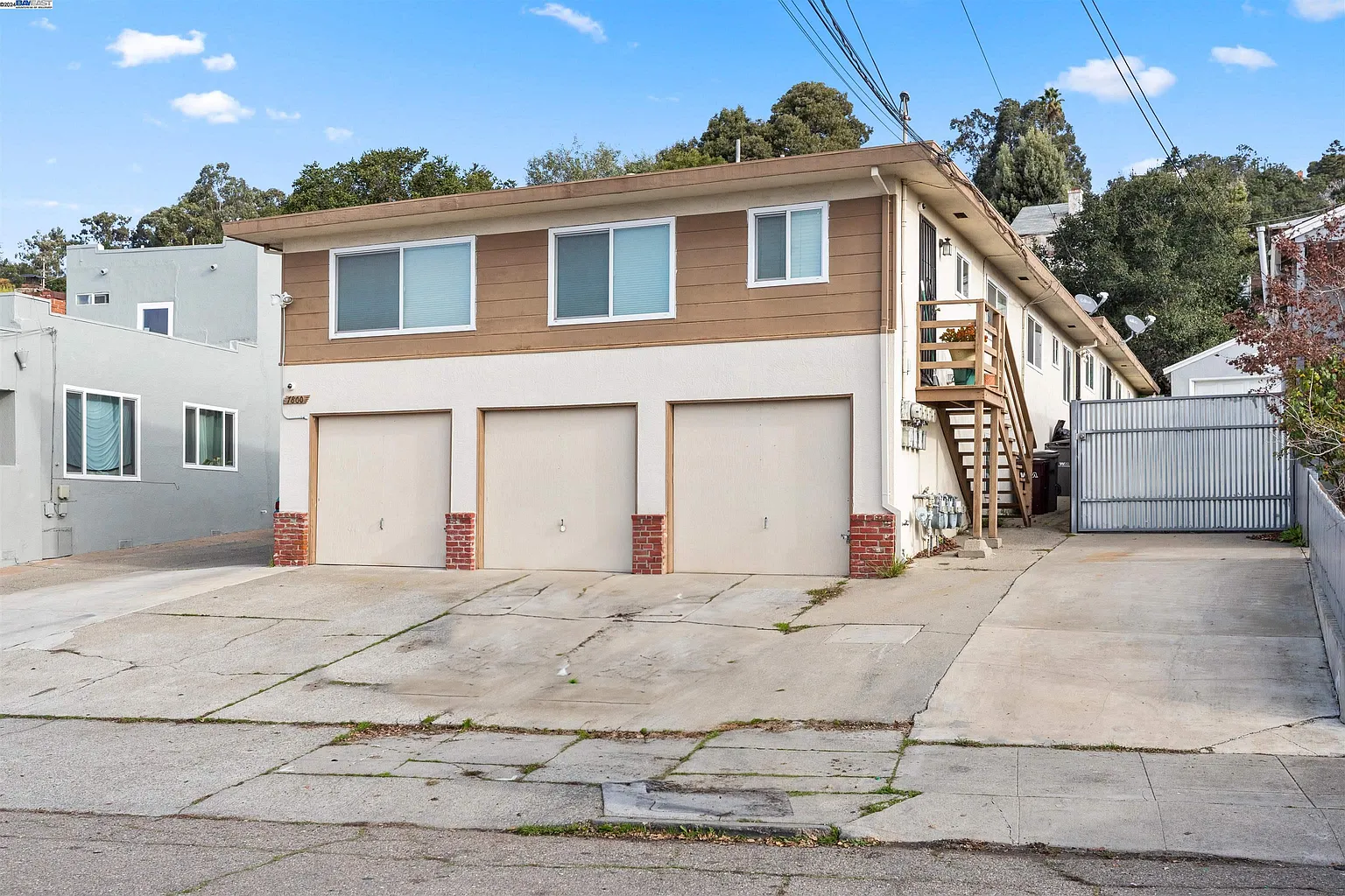 7800 Ney Ave photo 1