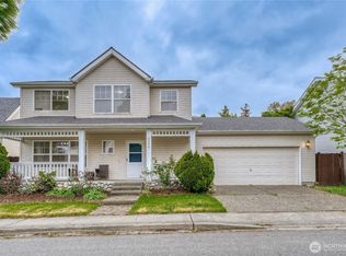 3904 NE 5th Pl, Renton, WA 98056