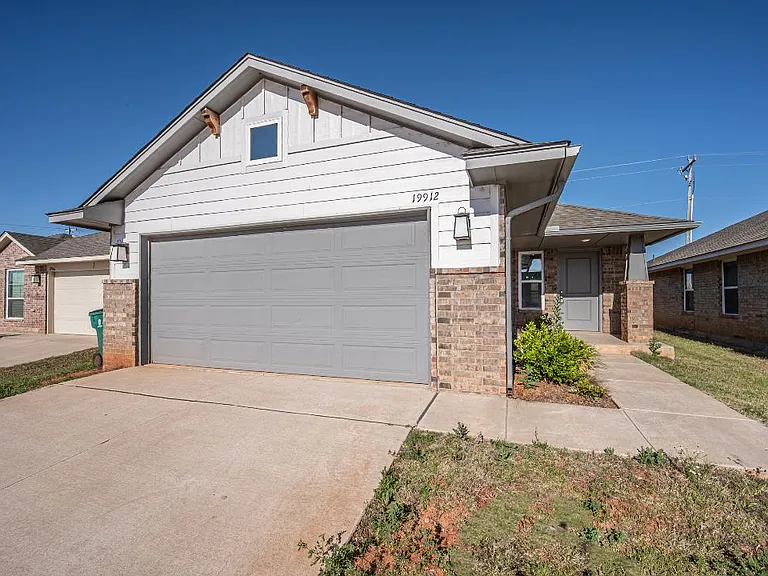 19912 Taggert Dr — Photo 1
