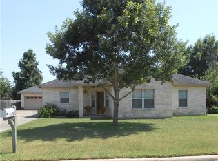 1728 Riverchase Ave, Smithville, TX 78957