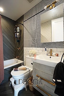 5th image of 1160 Rogers Ave #5R