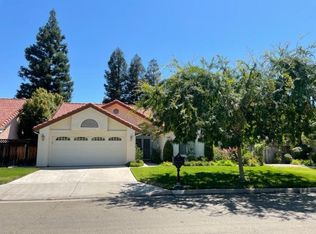 9298 N Concord Dr, Fresno, CA