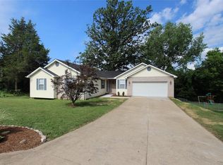 1411 Westchester Dr, Herculaneum, MO 63048