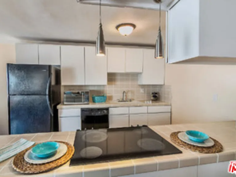 1926 Glendon Ave #2 — Photo 7