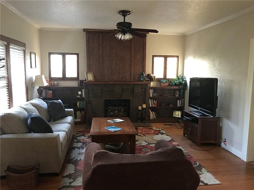 329 E 5th St, Edmond, OK 73034 Zillow