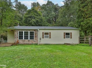 2865 Hemlock St, Palmerton, PA 18071