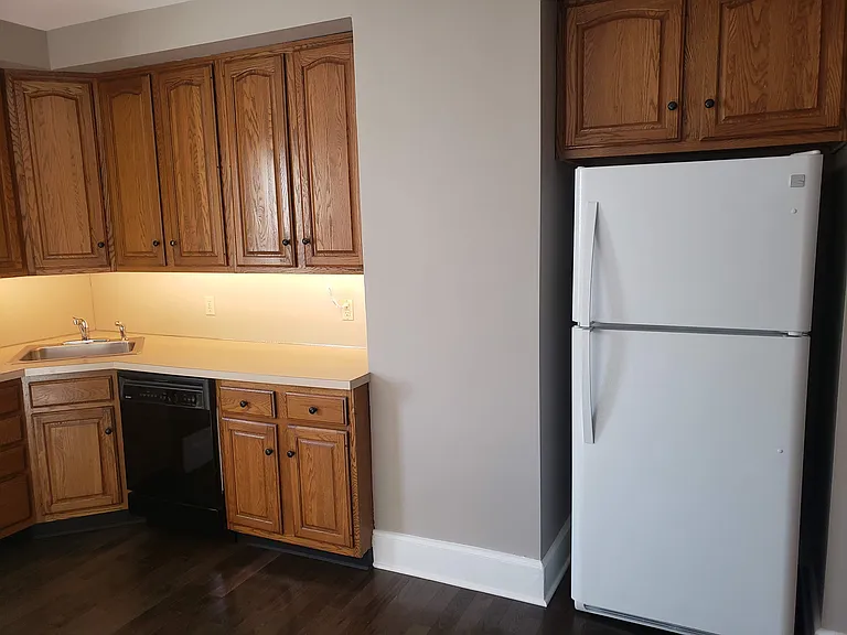 1410 Northampton St #2 — Photo 16