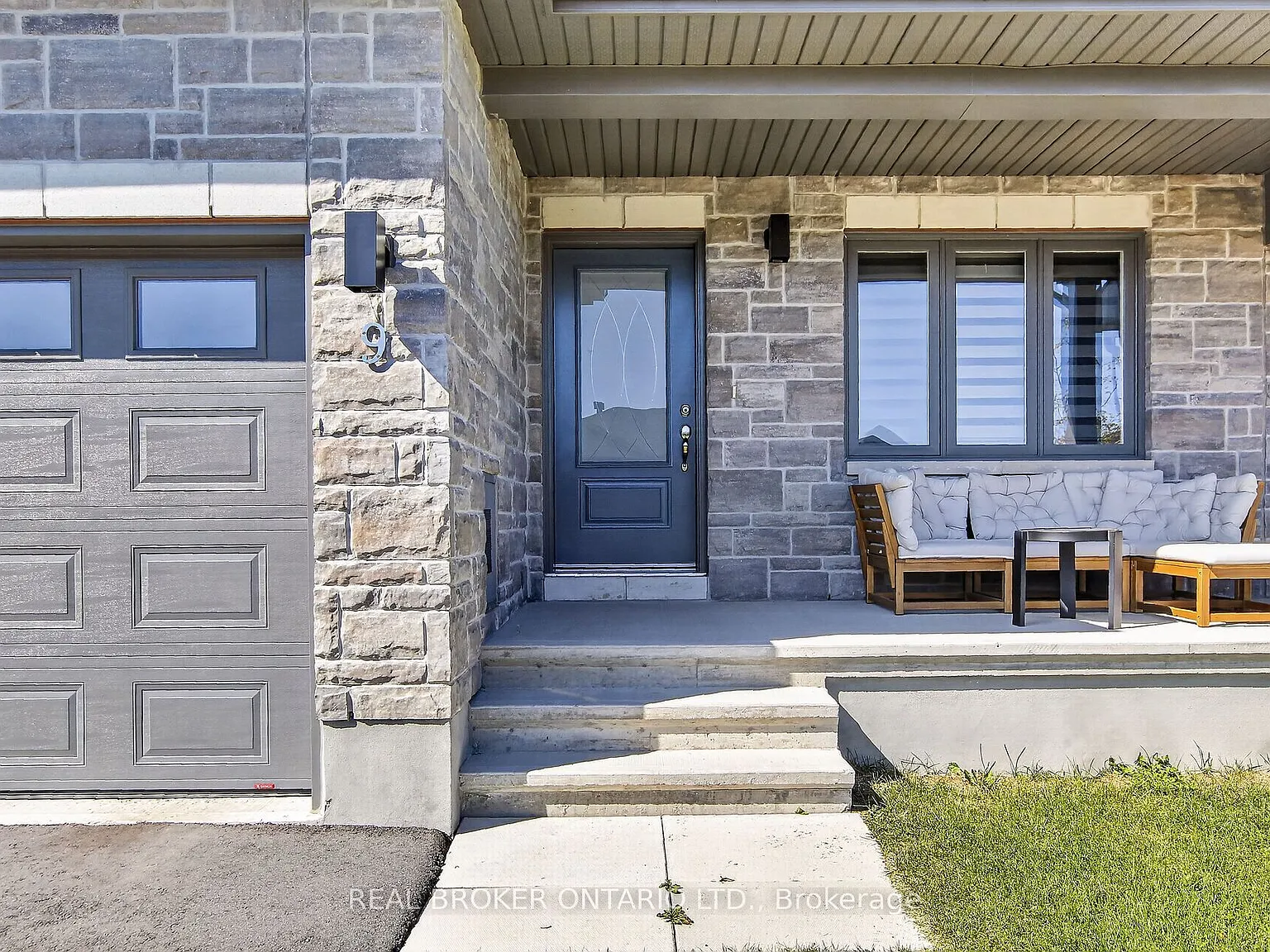 2 bed, $2,500 — Photo 2