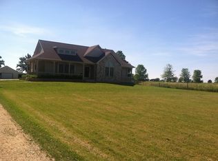 1817 Island Rd, Harvard, IL 60033