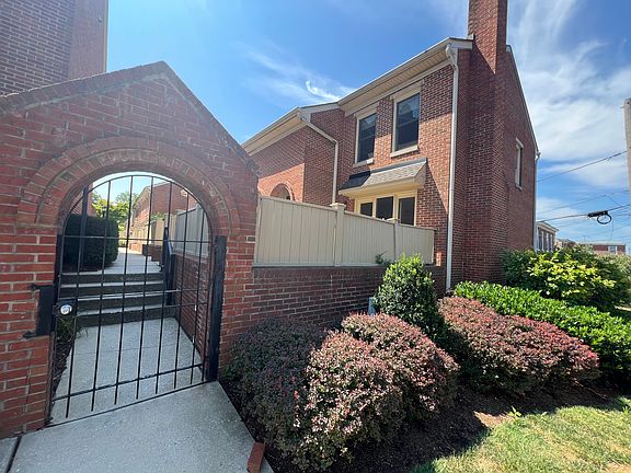 Stunning corner unit