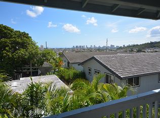 1751 10th Ave APT D, Honolulu, HI 96816