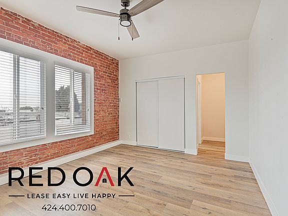4th image of 516 1/3 N Harvard Blvd #303