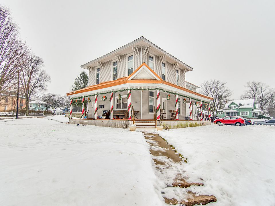 1st image of 2 Reading Ave